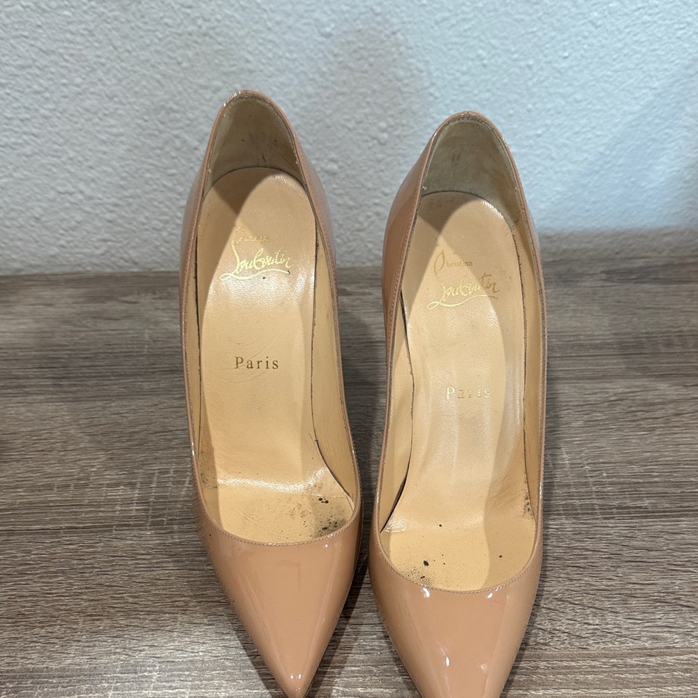 Christian Louboutin Beige Patent Heels